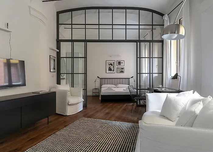 Everyday Corte Petroni Bologne