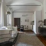 Everyday Corte Petroni Болонья