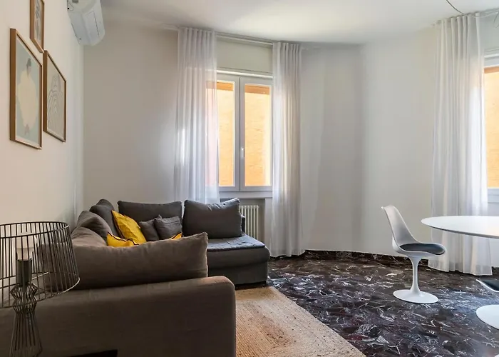 Everyday Corte Petroni *