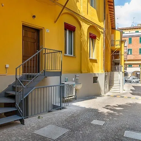 Everyday Corte Petroni * Болонья